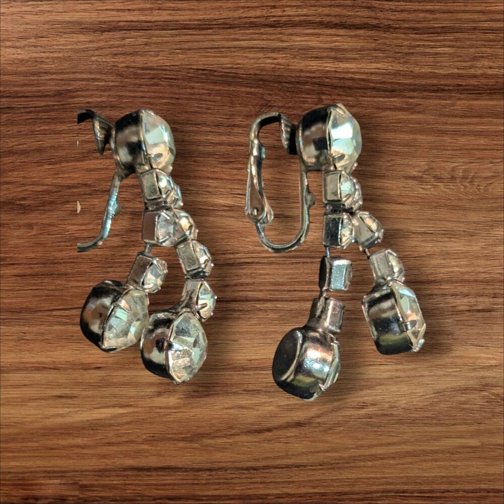 Vintage 1930s-50s Rhinestone Waterfall Style  tone‎ Clip-On Earrings Jewelry